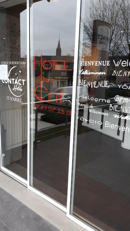 Contact Hotel Du Cerf Château-Gontier Екстериор снимка