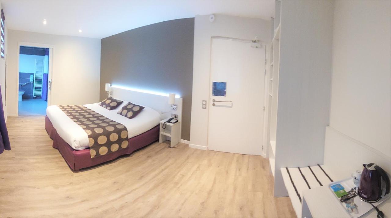 Contact Hotel Du Cerf Château-Gontier Екстериор снимка