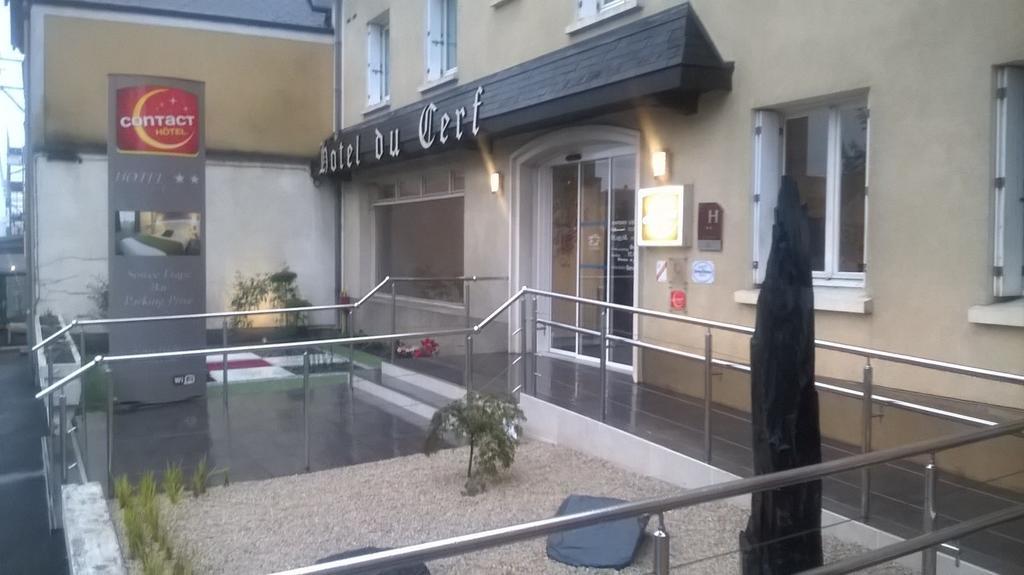 Contact Hotel Du Cerf Château-Gontier Екстериор снимка